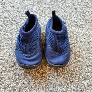 Toddler Water Shoes (Size Little Kid 5)